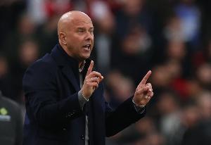 回聲報(bào)：由于斯洛特上賽季奪冠有功，利物浦高層不會(huì)考慮解雇他