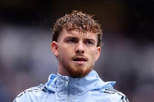 落選！英媒：埃利奧特連續(xù)4場缺席，再踢5場需3500萬鎊強制買斷