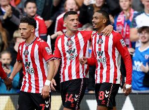 客場(chǎng)絕殺切爾西！伊西多：這場(chǎng)勝利并不讓我意外，勝利獻(xiàn)給球迷