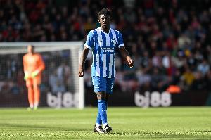 曼晚：曼聯(lián)現(xiàn)場考察巴萊巴但后者發(fā)揮不佳，反而是明特表現(xiàn)搶眼