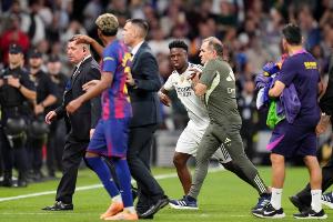 還原國家德比沖突：佩德里引爆火藥桶，亞馬爾兩度被警告話太多！