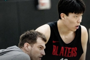 體壇周報(bào)：前馬刺中鋒斯普利特或能為楊瀚森提供更針對(duì)性的指導(dǎo)