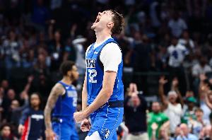 萊弗利：弗拉格渾身充滿活力 他點(diǎn)燃現(xiàn)場球迷 也點(diǎn)燃我們的斗志