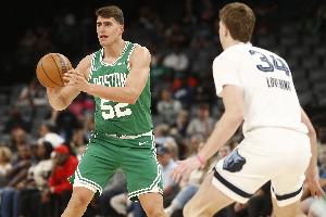 上一場(chǎng)因腦震蕩保護(hù)協(xié)議沒(méi)打！加爾扎稍晚的比賽大概率可以出戰(zhàn)