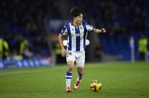 科貝電臺：久保建英因腳踝傷勢連續(xù)3場缺席，能否出戰(zhàn)畢巴也存疑