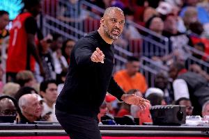 變陣后會(huì)觀察幾場還是打一場就換回來？烏度卡：逐場進(jìn)行評(píng)估