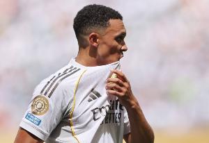 戰(zhàn)舊主！泰晤士：卡瓦哈爾傷缺，阿諾德下周歐冠可能首發(fā)戰(zhàn)利物浦