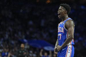 打得可以！埃奇庫姆4記三分拿下14分6板4助1斷 正負(fù)值+11首發(fā)最高