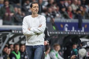 法鷹將帥：告知裁判多特進(jìn)球越位但沒(méi)用，德國(guó)杯前2輪沒(méi)VAR不合理