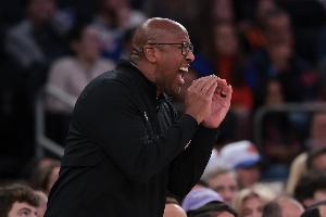 邁克-布朗：我們?nèi)栽诿鞣较?或要挨幾記重拳才能學會敬畏與領(lǐng)悟