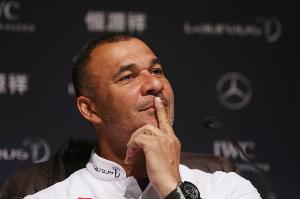 古利特：佩德里拉拽維尼修斯應(yīng)判直紅，這是故意破壞比賽的行為