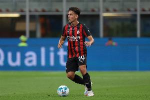 隆戈：亞沙里進行個性化訓練，明日他與埃斯圖皮尼安將參加合練