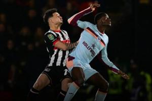 此前淘汰曼聯(lián)、謝周三！格林斯比0-5布倫特福德止步聯(lián)賽杯16強(qiáng)