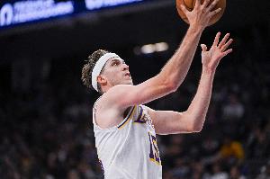 里夫斯絕殺！詹姆斯發(fā)推：AR牛X！??！