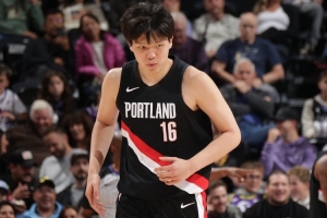 媒體人：瀚森在外每一步都不容易 沒想到他現(xiàn)在輿論環(huán)境如此之差