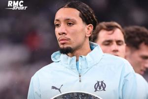 幸無大礙！馬賽中場賽中突然暈倒，官方確認(rèn)事發(fā)時球員未喪失意識