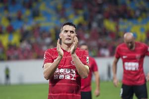 媒體人：上海海港有意周定洋有段時間了，不只是為了今年爭冠