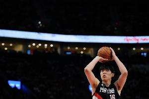 曾令旭：楊瀚森打的沒啥毛病 但沉退防守這問題短時(shí)間內(nèi)解決不了