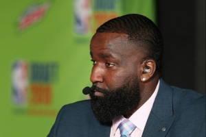 莫里斯兄弟：帕金斯作為聯(lián)盟老炮 不該公開數(shù)落莫蘭特