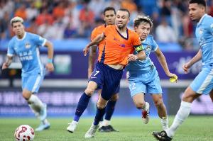 東體：中超實行跨年賽制是大勢所趨，但卻不能太著急