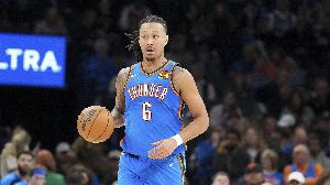 全能表現(xiàn)！杰林威2記三分拿下7分9板4助2斷1帽