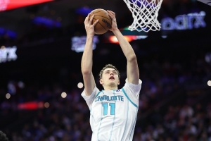 高效！黃蜂新秀卡爾克布倫納本賽季出場5次得到55分&僅投丟3球