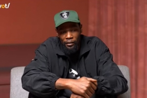 為什么要與球迷在推特對(duì)線？KD：這是種快速的宣泄方式 保持真實(shí)