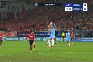 蓉城全隊(duì)抗議！胡荷韜進(jìn)球被吹，主裁艾堃堅(jiān)持河南手球犯規(guī)在先
