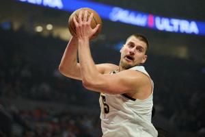 錯(cuò)失絕平+沒破紀(jì)錄！約基奇空砍21分14板9助 未能達(dá)成開季5連三雙