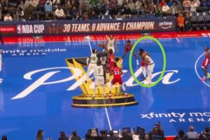 滿臉問號(hào)？烏布雷與奎塔跳球 恩比德低頭與小白聊天