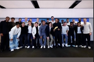 姆巴佩領(lǐng)取歐洲金靴獎，維尼修斯社媒：祝賀我的兄弟