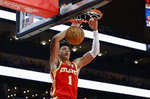 準三雙！杰倫-約翰遜16中9貢獻22分13板8助2斷1帽 正負值+13