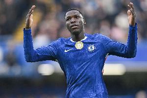 迪尼：誰會(huì)關(guān)心熱刺對(duì)切爾西的比賽？他們都沒有希望奪得英超冠軍