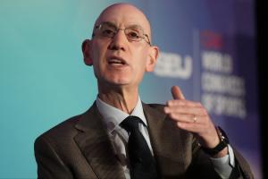 本賽季開始前 NBA將罰球不中&犯規(guī)&失誤列為容易被操縱的投注類型