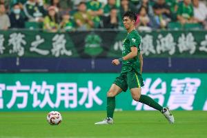 記者：吳少聰昨天踩場訓(xùn)練受傷，今天沒有進(jìn)大名單