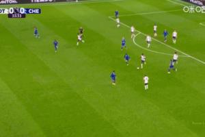 嘆為觀止！1億歐凱塞多的炸裂助攻：連續(xù)2次瘋狂搶斷+極限拼搶