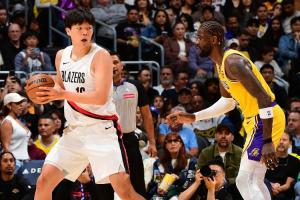 拓記：楊瀚森下放兩天是去訓(xùn)練 計劃周一回歸打湖人！