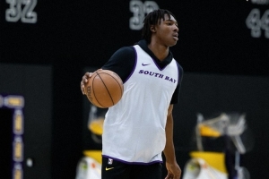 湖人官方宣布已從南灣湖人召回新秀阿杜-蒂耶羅