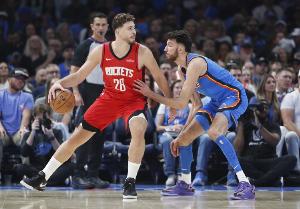 23歲100天！申京開賽季五戰(zhàn)場(chǎng)均至少20分5板5助 歷史最年輕