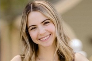 女主持：若以后你的孩子不擅長體育運(yùn)動咋辦？KD：那是我的原因