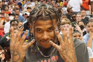 鍵盤俠|風(fēng)雪哥背上文40歲女友頭像！美球迷：廢了！讓華子教育你