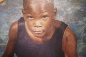 KD：小時候放學(xué)要走四個小時才到家 現(xiàn)在想起來沒被綁架挺幸運(yùn)