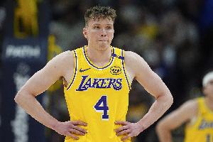 沒起色！克內(nèi)克特11分鐘4中1拿到3分出現(xiàn)2犯規(guī) 正負(fù)值-6