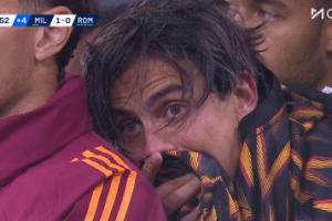 小魔仙心碎！迪巴拉第82分鐘點球被撲+傷退，在替補席眼噙淚水