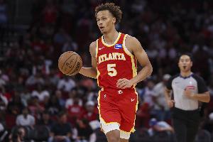 表現(xiàn)全面！丹尼爾斯12中8砍下18分籃板3助攻4搶斷1蓋帽