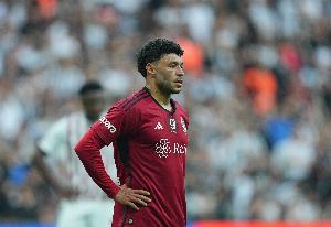 天空體育：張伯倫回歸阿森納訓(xùn)練，等待找到下家