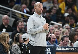 記者：曾凡博并不是被針對 籃網(wǎng)主帥用人就這樣 能者為之