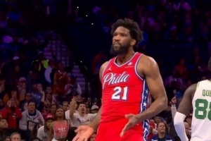 被罰5萬！恩比德公開表示“不服”：裁判吹阻擋犯規(guī)時動作也不雅