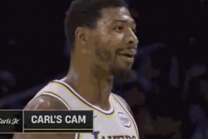 整活兒沒整明白！斯瑪特嘲諷熱火替補席 裁判果斷吹了他一技犯