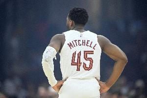 騎士生涯第200場(chǎng)！米切爾：意義非凡是一種榮譽(yù) 希望再打2-300場(chǎng)